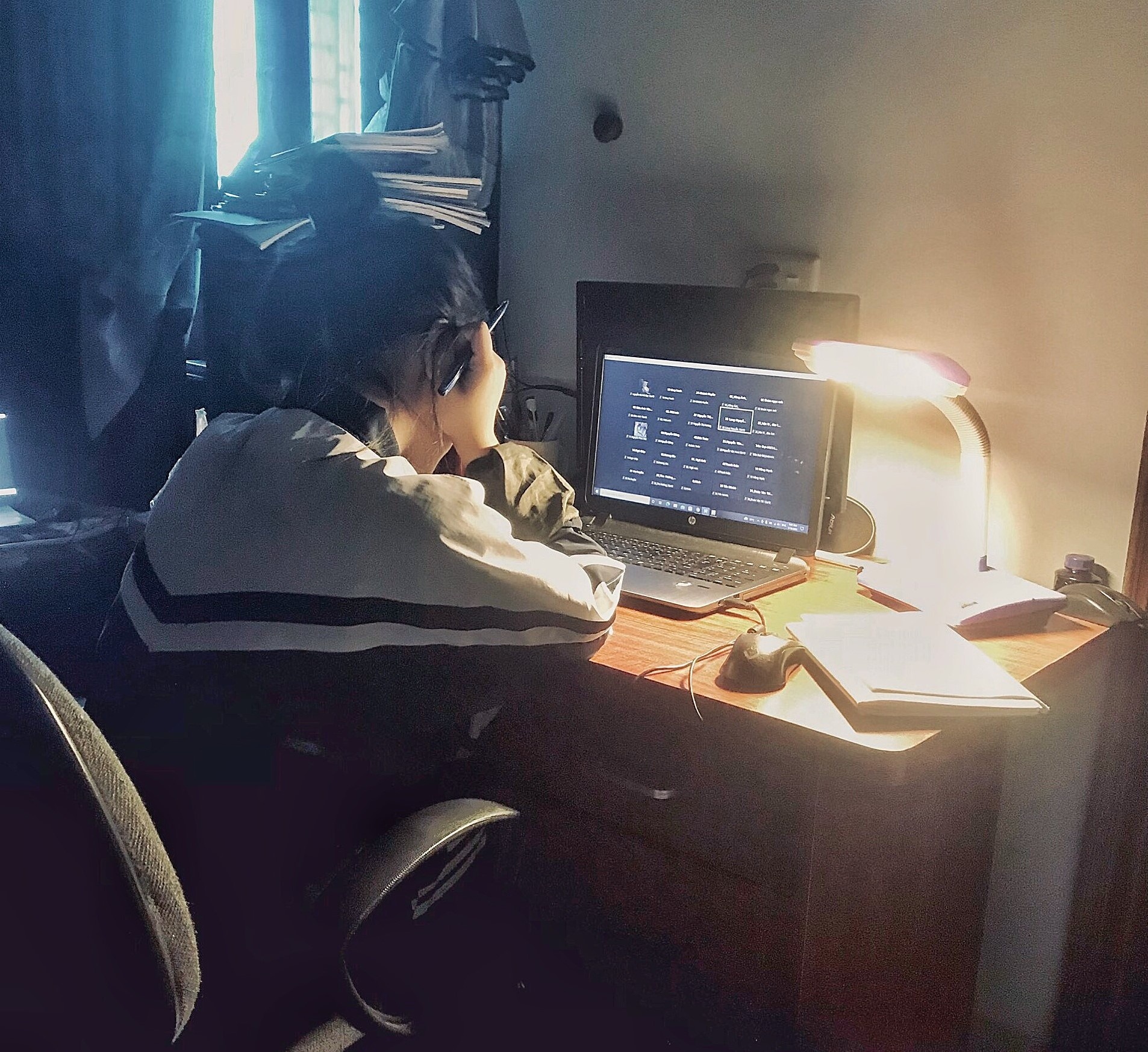 mat ngu hau covid-19 anh 1