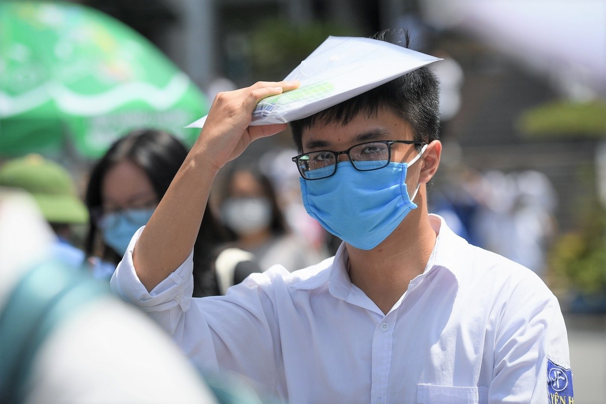 Khong phai truong top co nen hoc? hinh anh