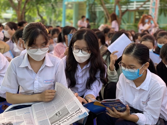 Hoc sinh 149 truong THPT duoc uu tien xet tuyen vao DH Quoc gia TP.HCM hinh anh