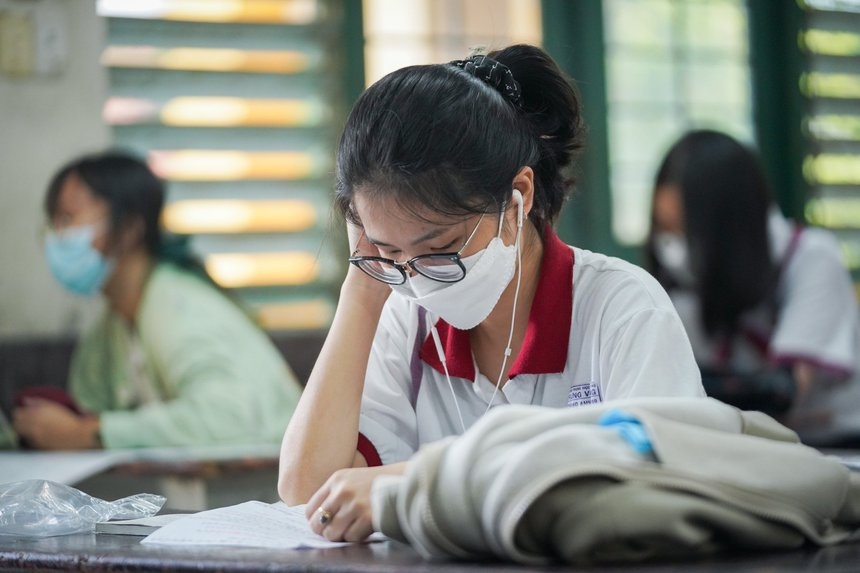 Thu khoa thi Danh gia nang luc dot 2 dat 1.107 diem hinh anh