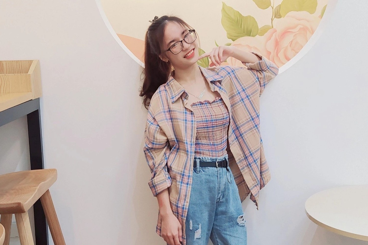 Nhieu sinh vien so cong ty gia dinh du duoc hua hen dai ngo tot hinh anh