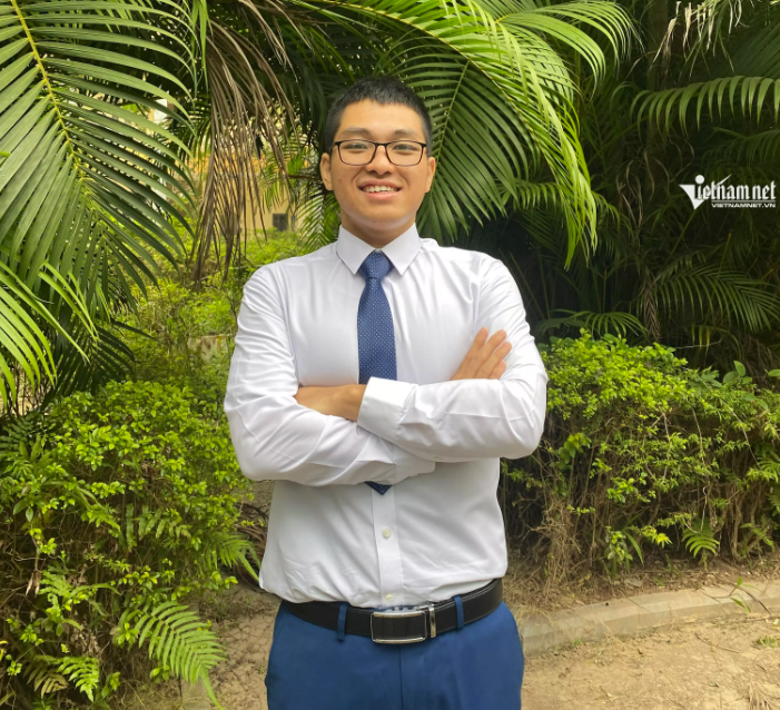 Thu khoa truong DH Khoa hoc Tu nhien gianh hoc bong anh 1