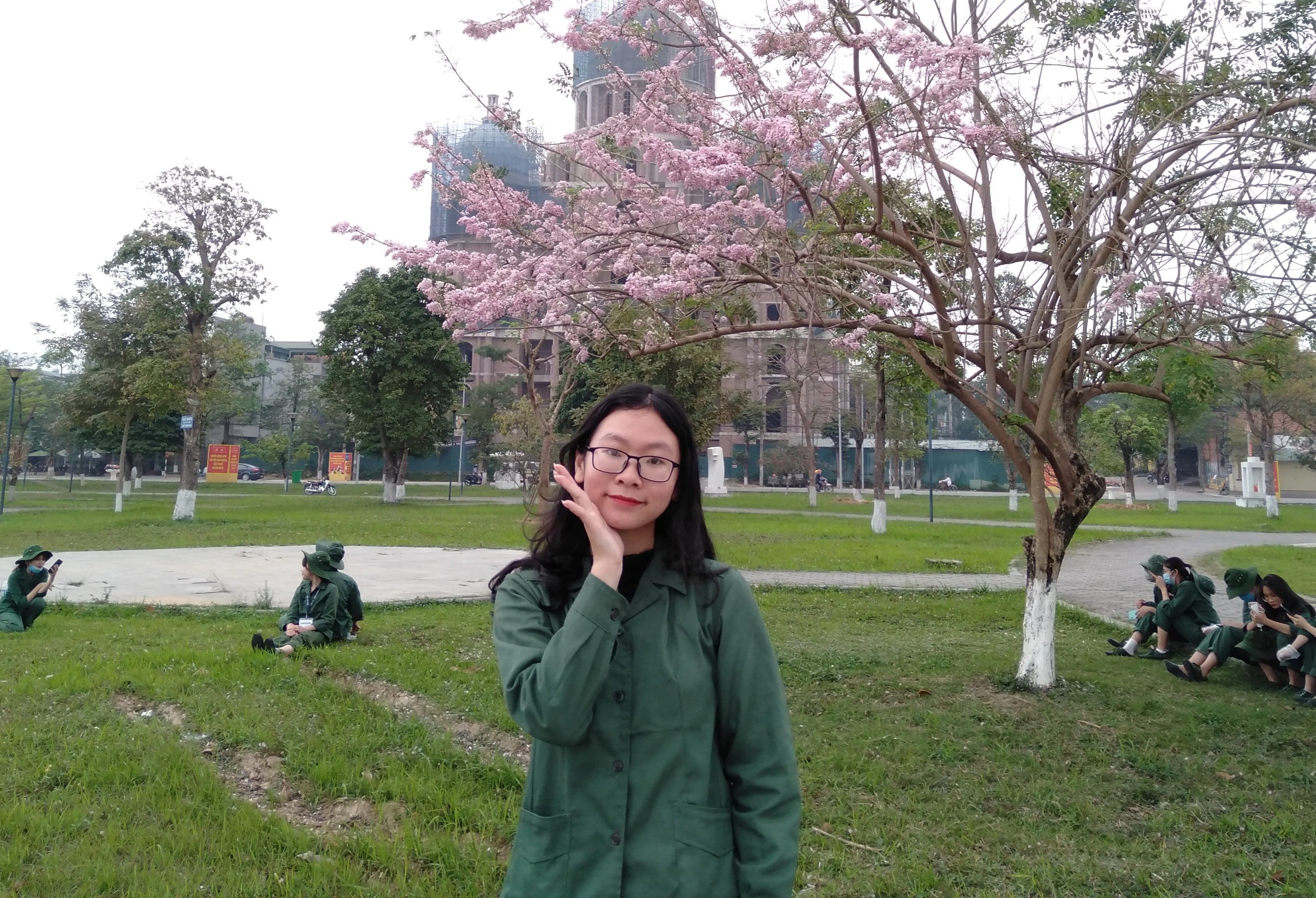 sinh vien xay dung thuong hieu ca nhan anh 1