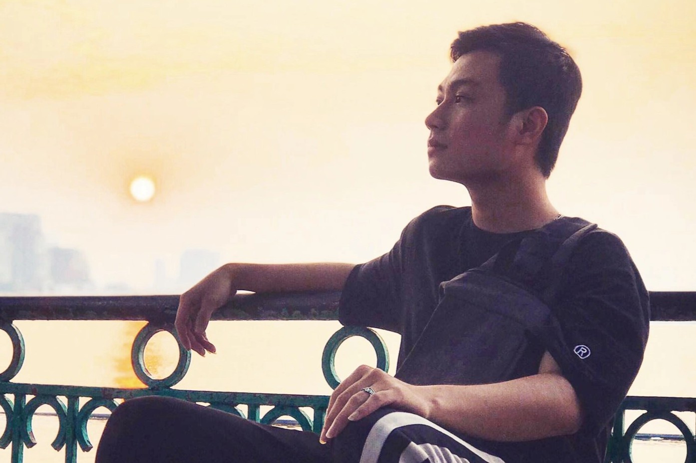 Cu nhan luong 2 trieu dong khong du song hinh anh
