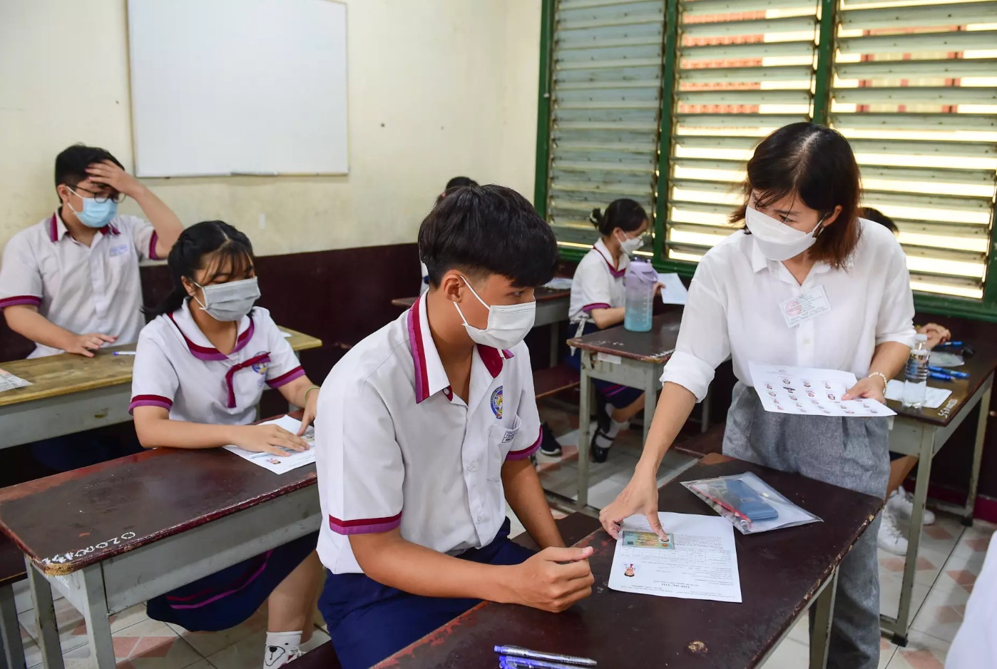 Cac chieu gian lan tinh vi o ky thi tot nghiep anh 2