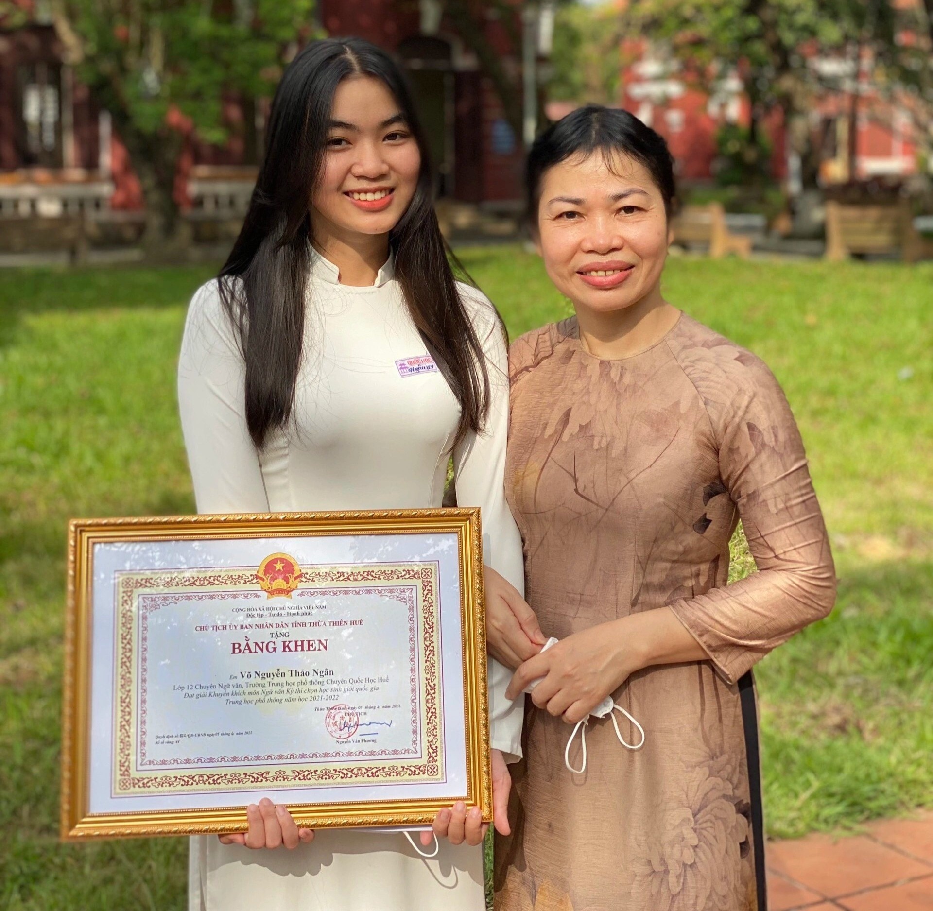 nữ sinh đạt điểm 10 Ngữ văn ảnh 1 nu sinh dat diem 10 Ngu van anh 1