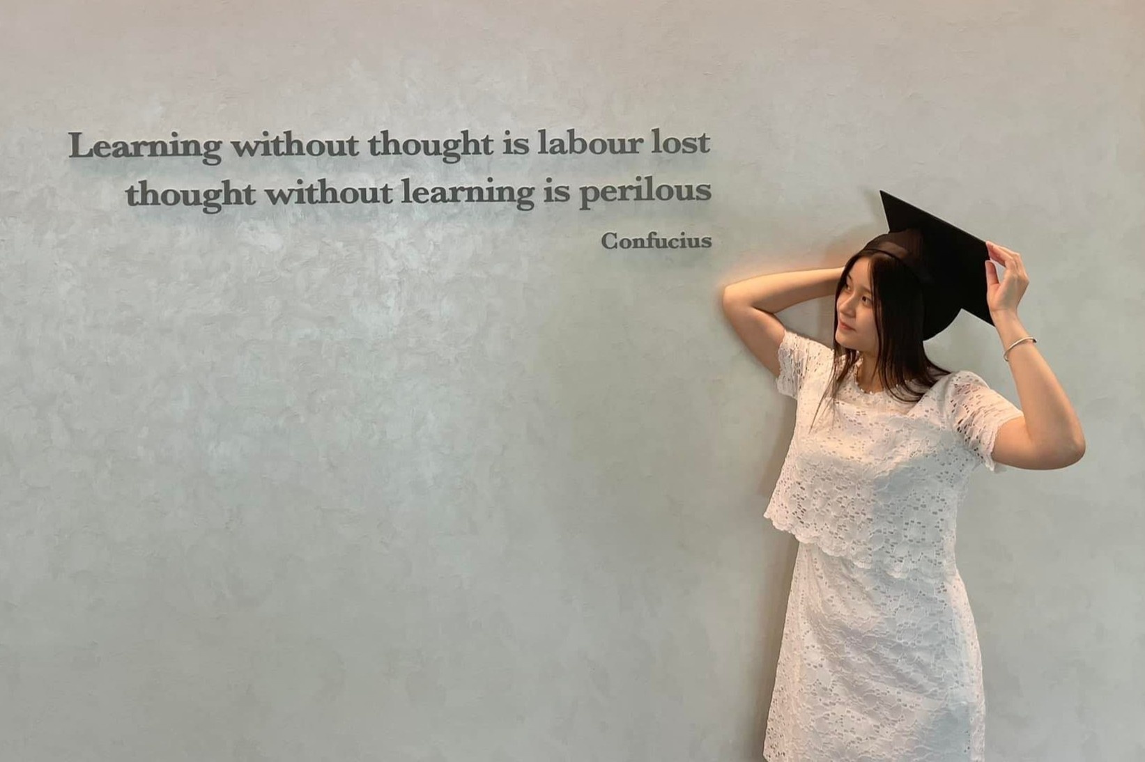 Thu khoa dau ra khoa Luat gianh hoc bong thac si anh 4