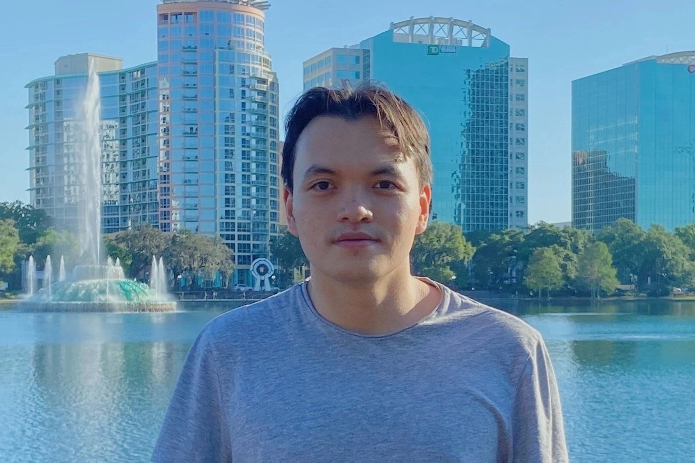 Chang trai Viet lam viec tai vien nghien cuu ung thu hang dau o My hinh anh