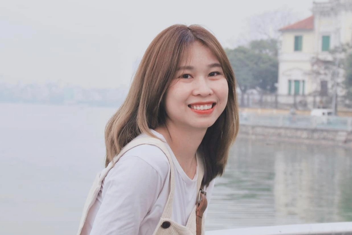 Co gai voi biet danh ‘chi giao’  gianh hoc bong thac si tai Han Quoc hinh anh