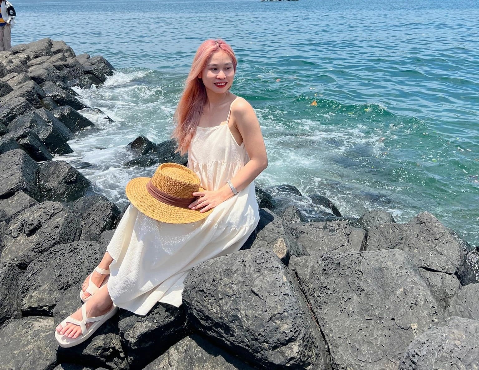 nu sinh gianh hoc bong toan phan he thac si anh 3