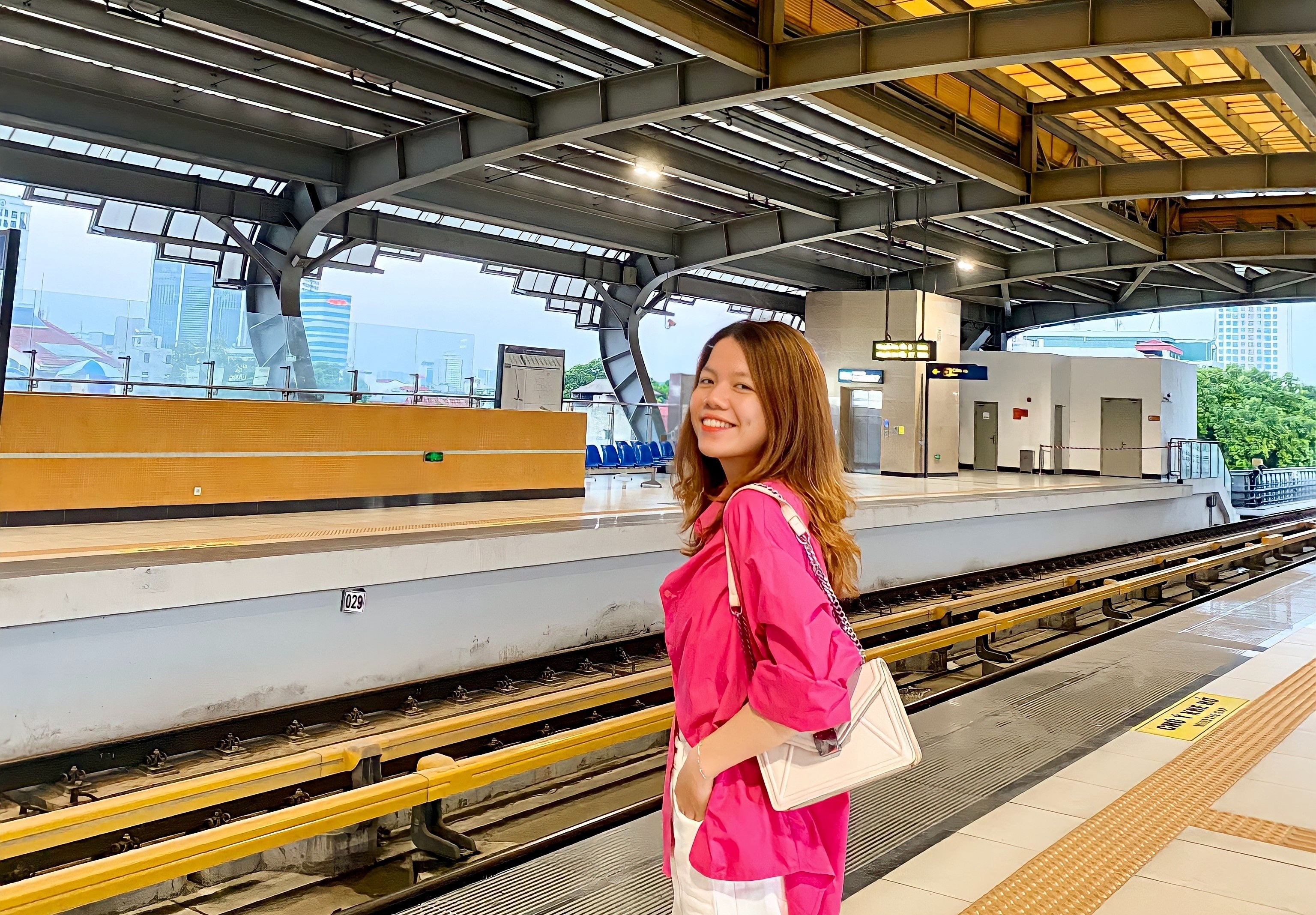 sinh vien hoc viet CV anh 1