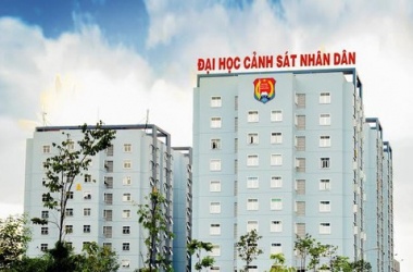 Truong dau tien cong bo diem chuan 2022 theo ket qua thi tot nghiep hinh anh