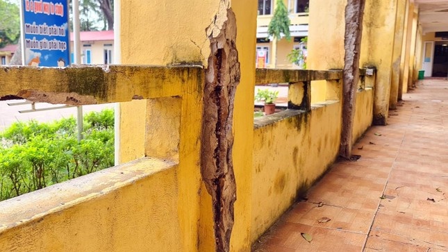 truong hoc xuong cap anh 2