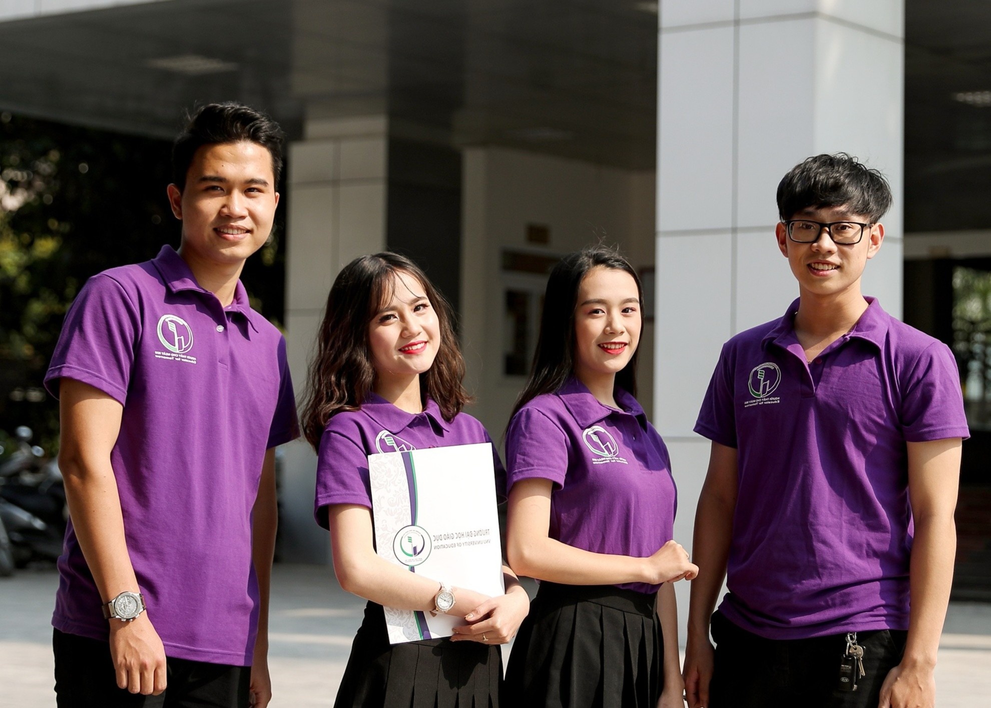 ho tro sinh vien anh 2