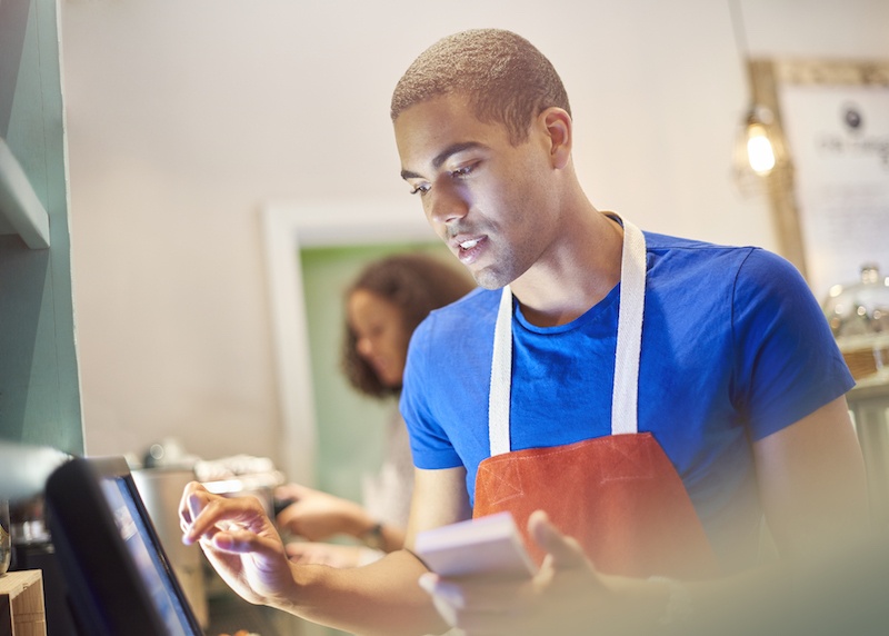 kho khan tai chinh anh 2