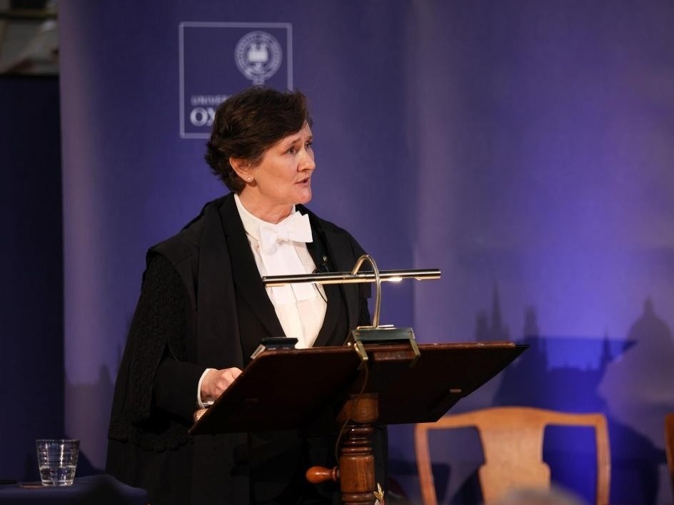 Pho hieu truong moi cua Dai hoc Oxford se dieu tra luong nhan vien hinh anh