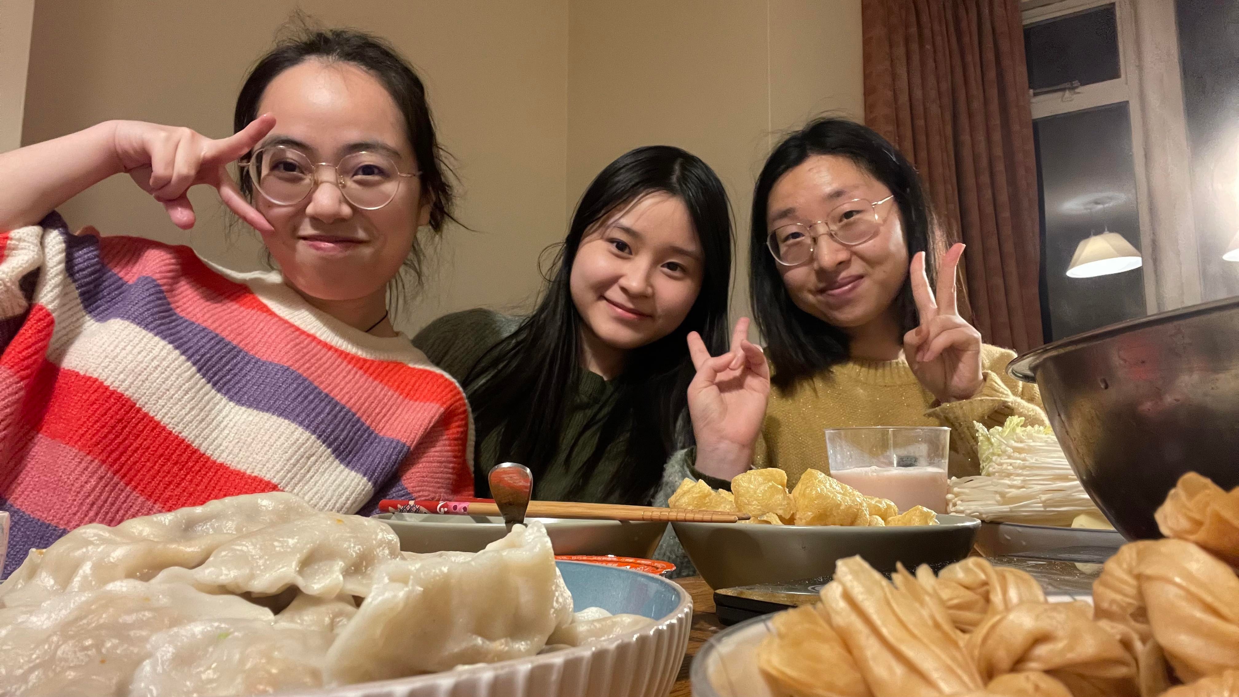 Tet du hoc sinh anh 12