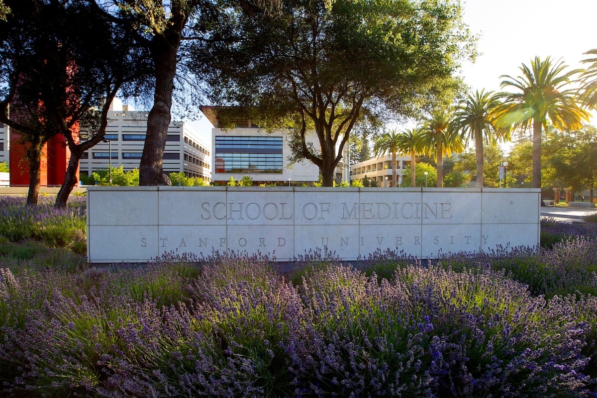 Lien tiep cac truong y danh tieng rut khoi bang xep hang US News hinh anh