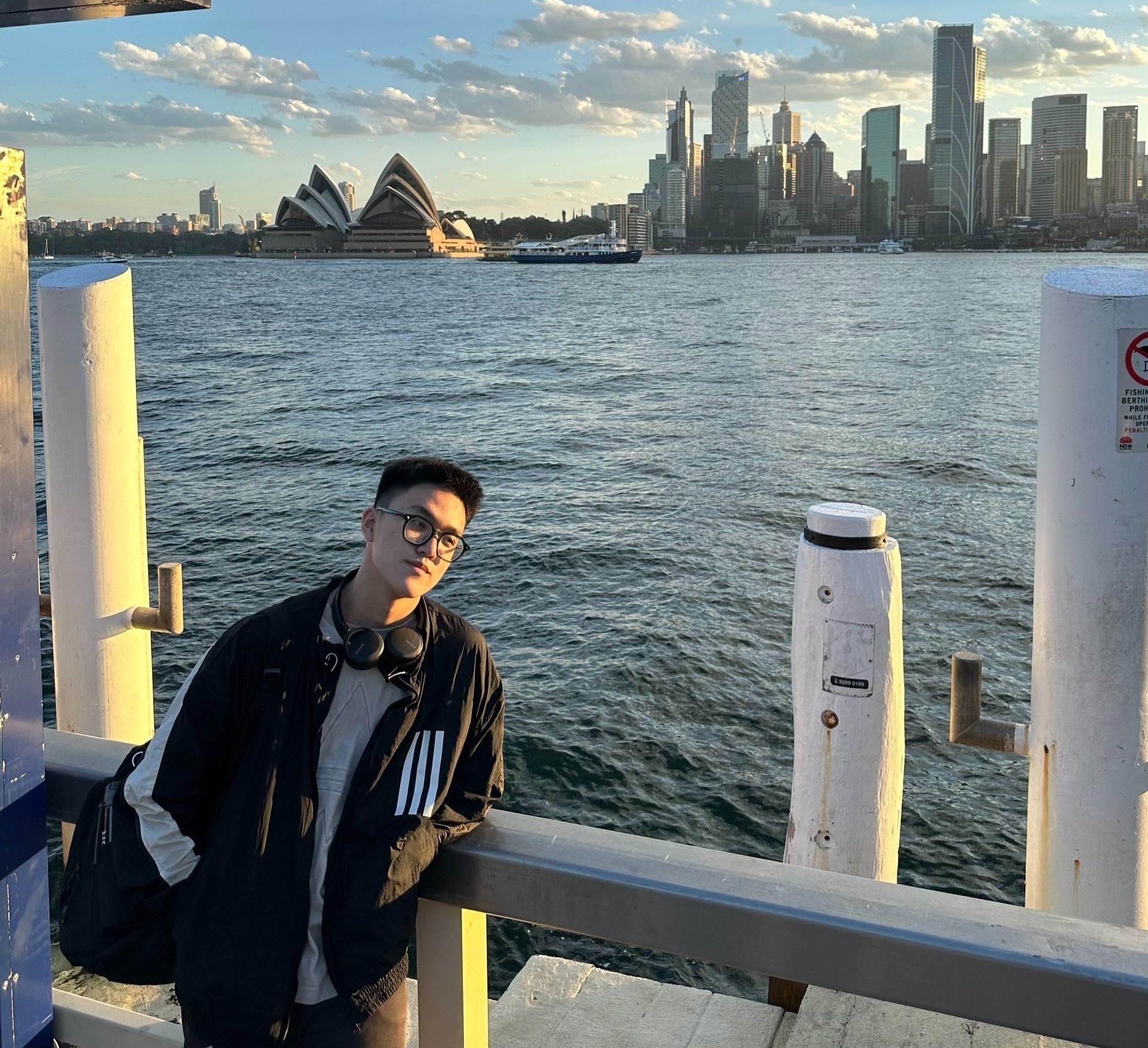 du hoc sinh tim nha anh 2