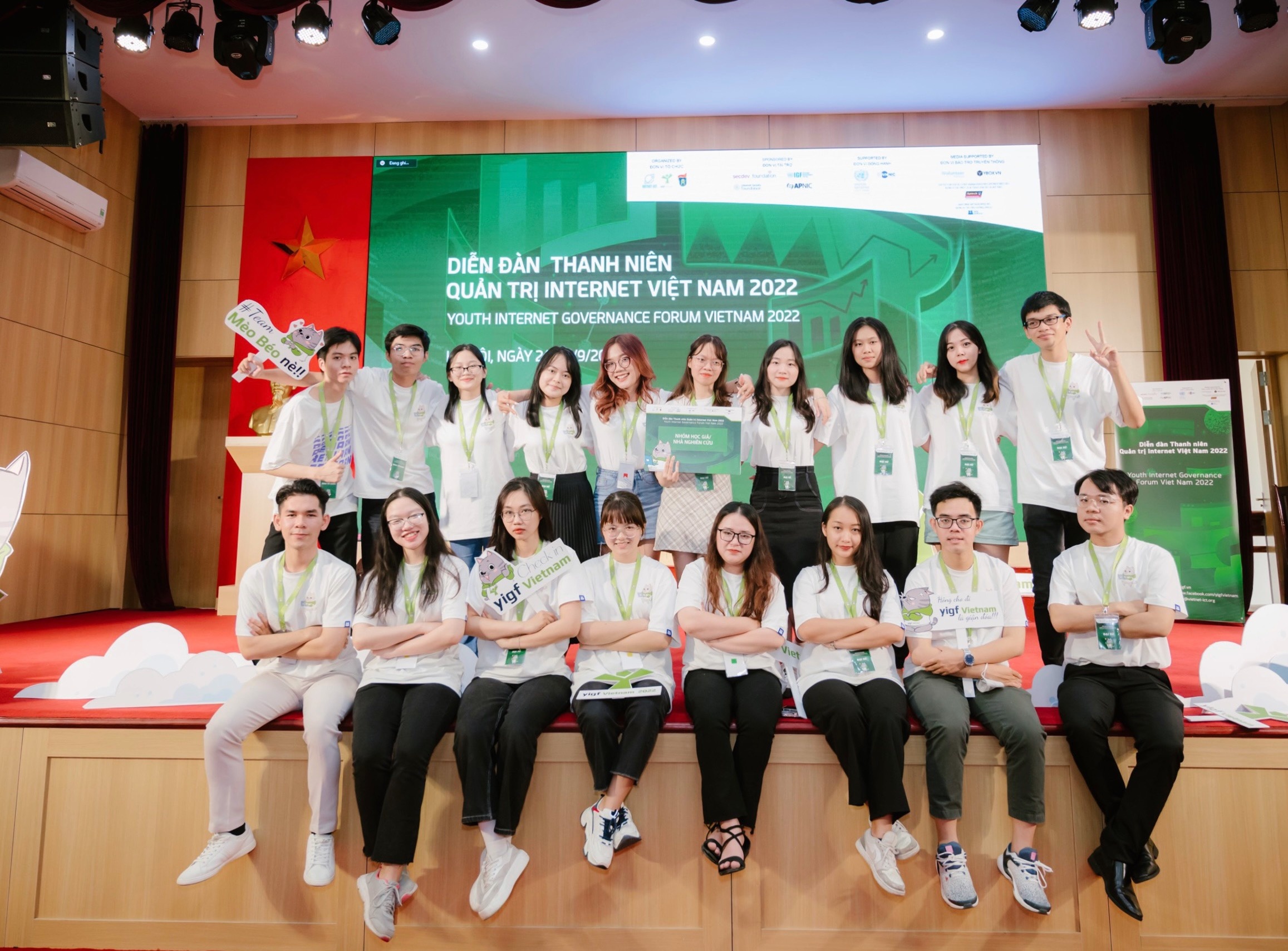 hoc bong Bac Dai anh 5