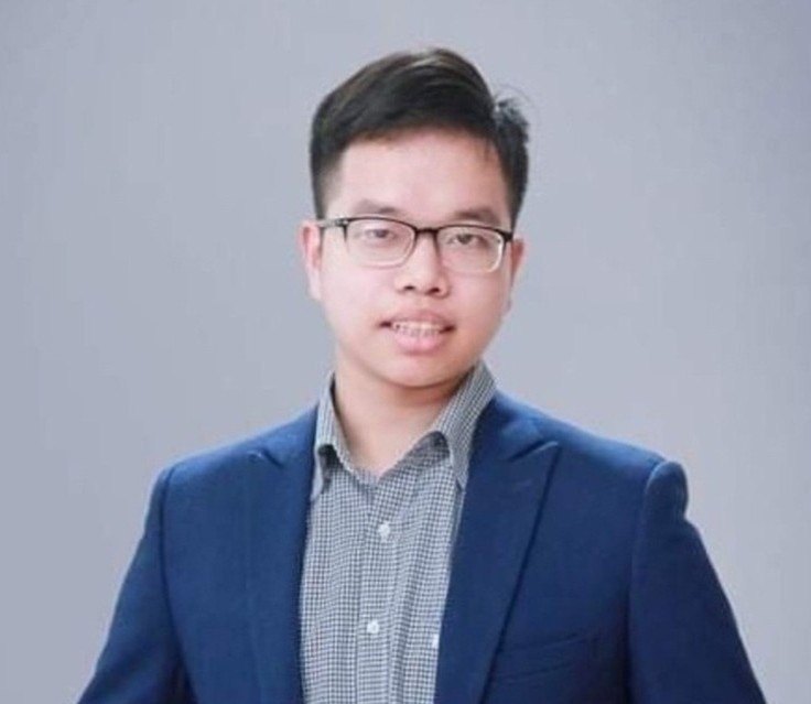 4 hoc bong tien si anh 2