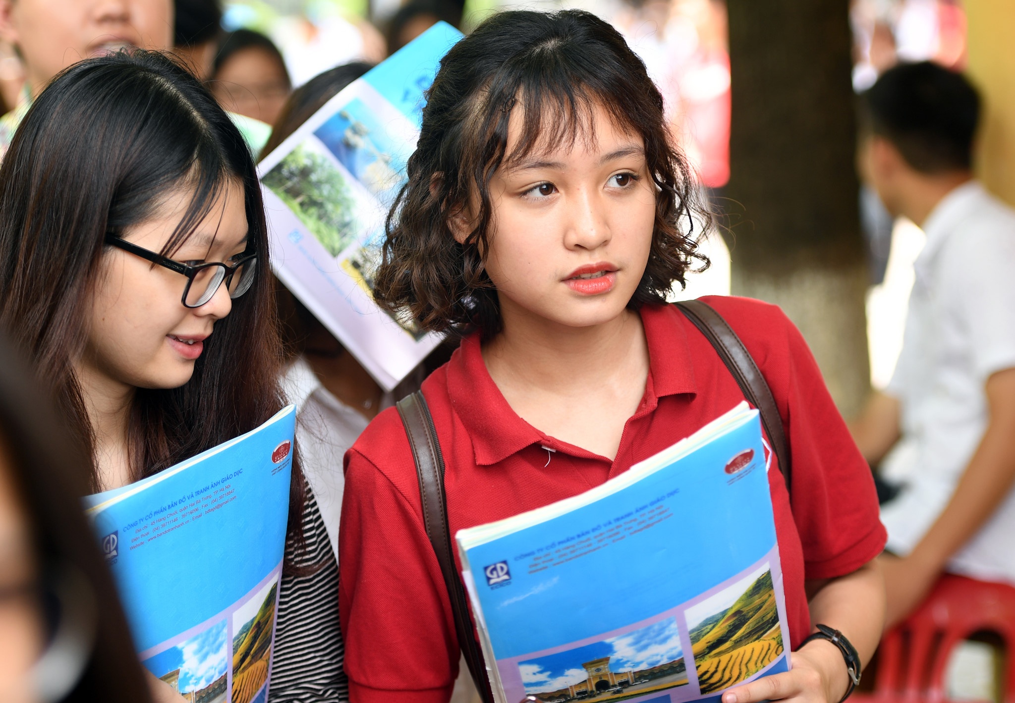 Hoc sinh Ha Noi duoc mien thi tot nghiep mon ngoai ngu tang gap 3 lan hinh anh
