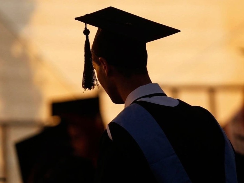 Nguoi tre My met moi voi giao duc, khong muon vao dai hoc hinh anh