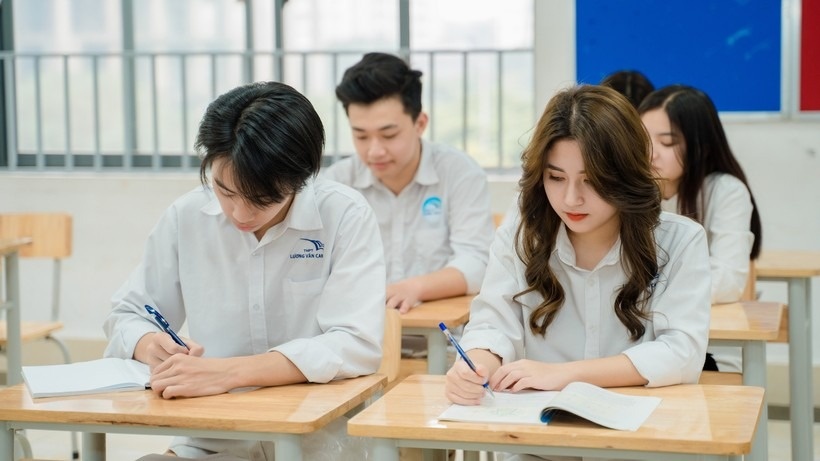 Can than… 'trang tay' voi xet tuyen som hinh anh