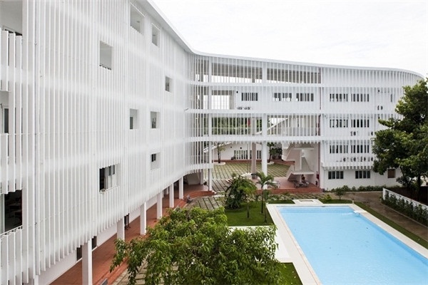 Ky luat 2 hieu pho lien quan vu to chuc thi nham ngay o Binh Duong hinh anh