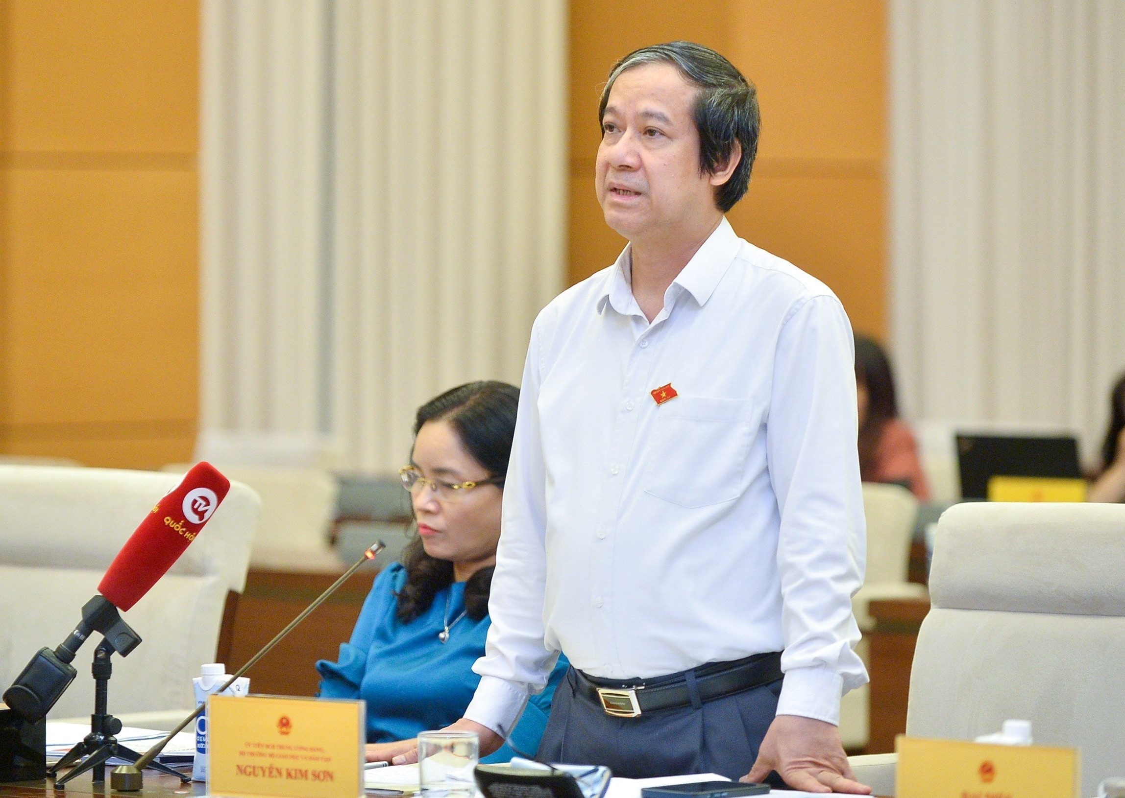 Bo GD&DT va Bo Noi vu thong nhat huong tang phu cap cho giao vien hinh anh