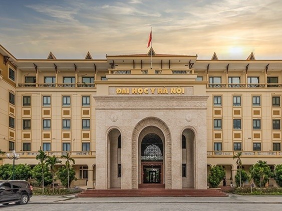 Hoc phi Dai hoc Y Ha Noi cao nhat 55,2 trieu dong/nam hinh anh