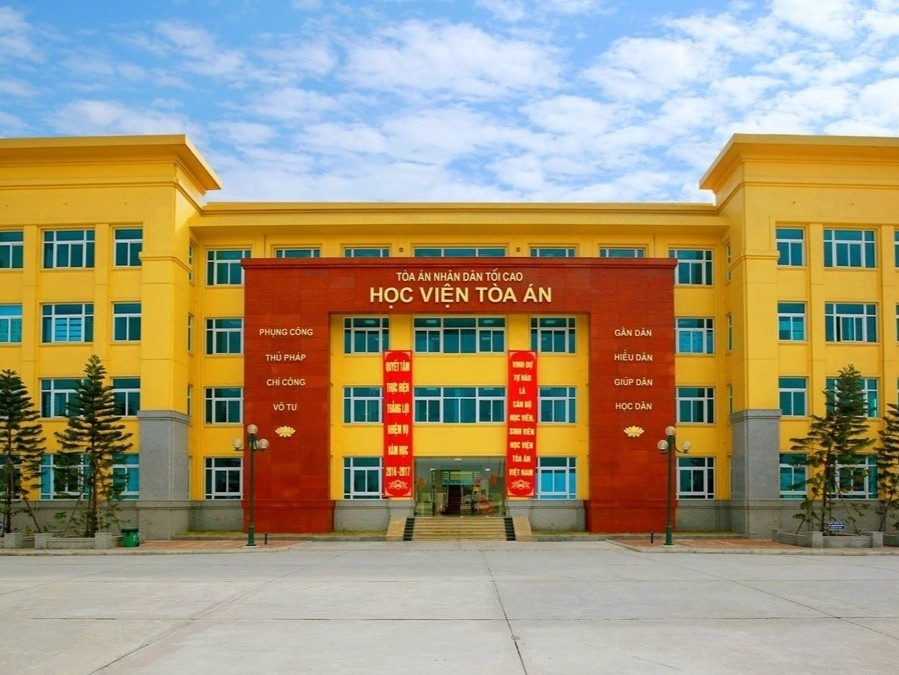 Hoc vien Toa an cam sinh vien dung logo truong lam anh dai dien MXH hinh anh