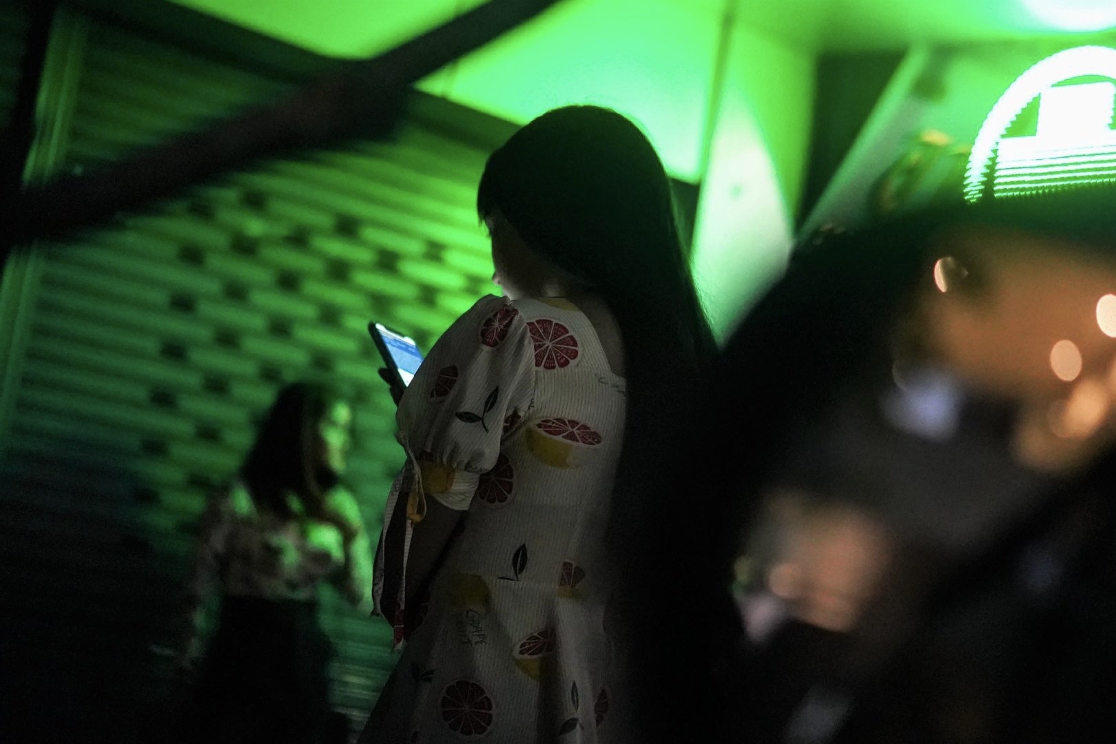 Nhieu truong co quy dinh 'sinh vien ban dam 4 lan bi duoi hoc' hinh anh