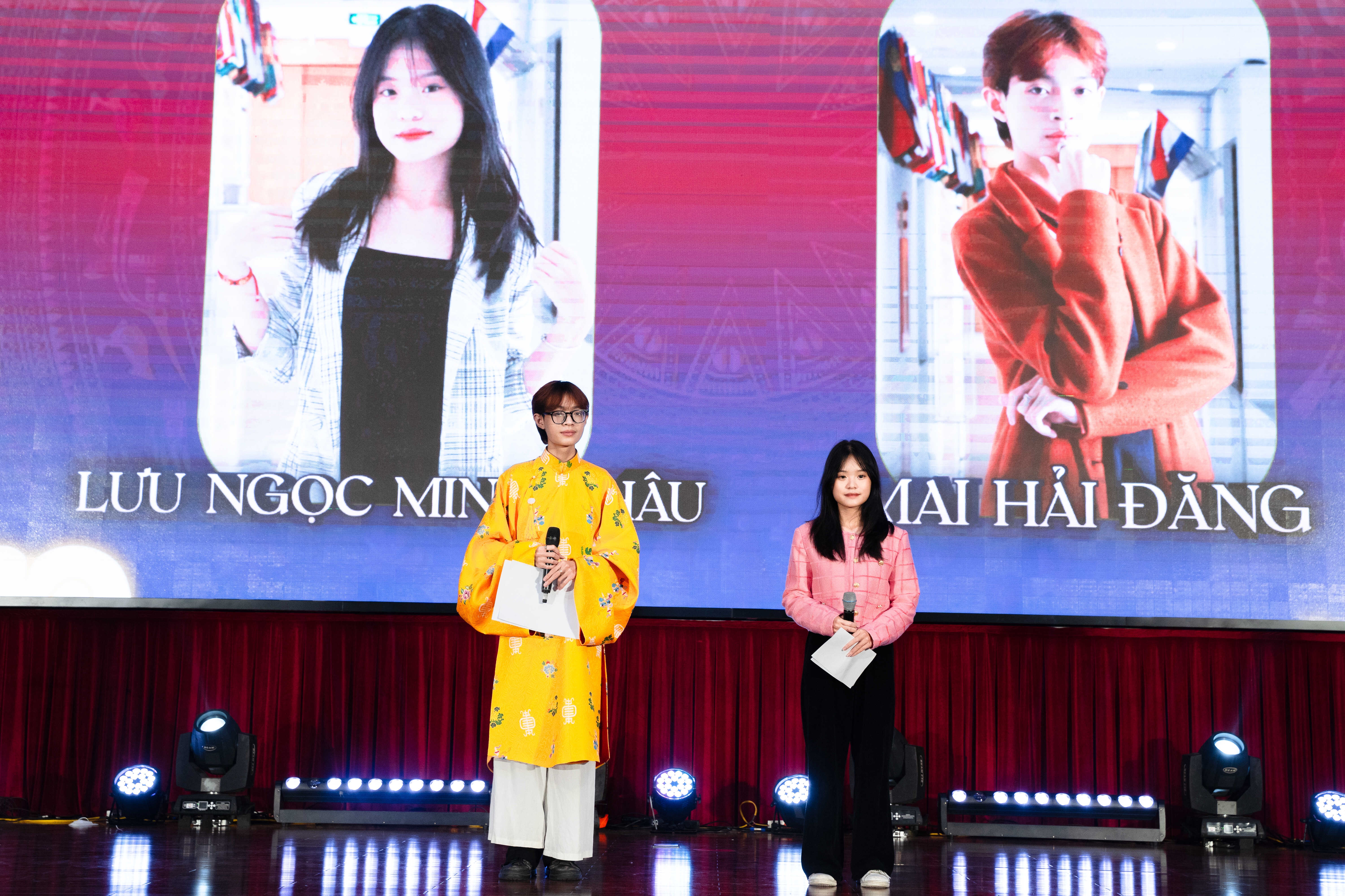 thu linh sinh vien anh 8