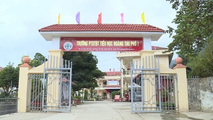 Bo GD&DT de nghi xu ly nghiem vu '11 hoc sinh an 2 goi mi tom' hinh anh