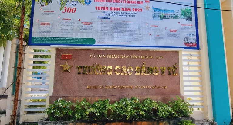 Tinh cap 1,2 ty dong giai quyet vu giang vien nghi viec vi no luong hinh anh