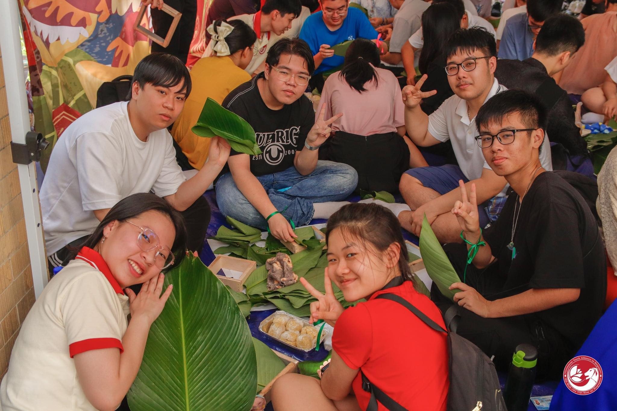 Chay deadline cung khong quen don Tet Viet o nuoc ban hinh anh