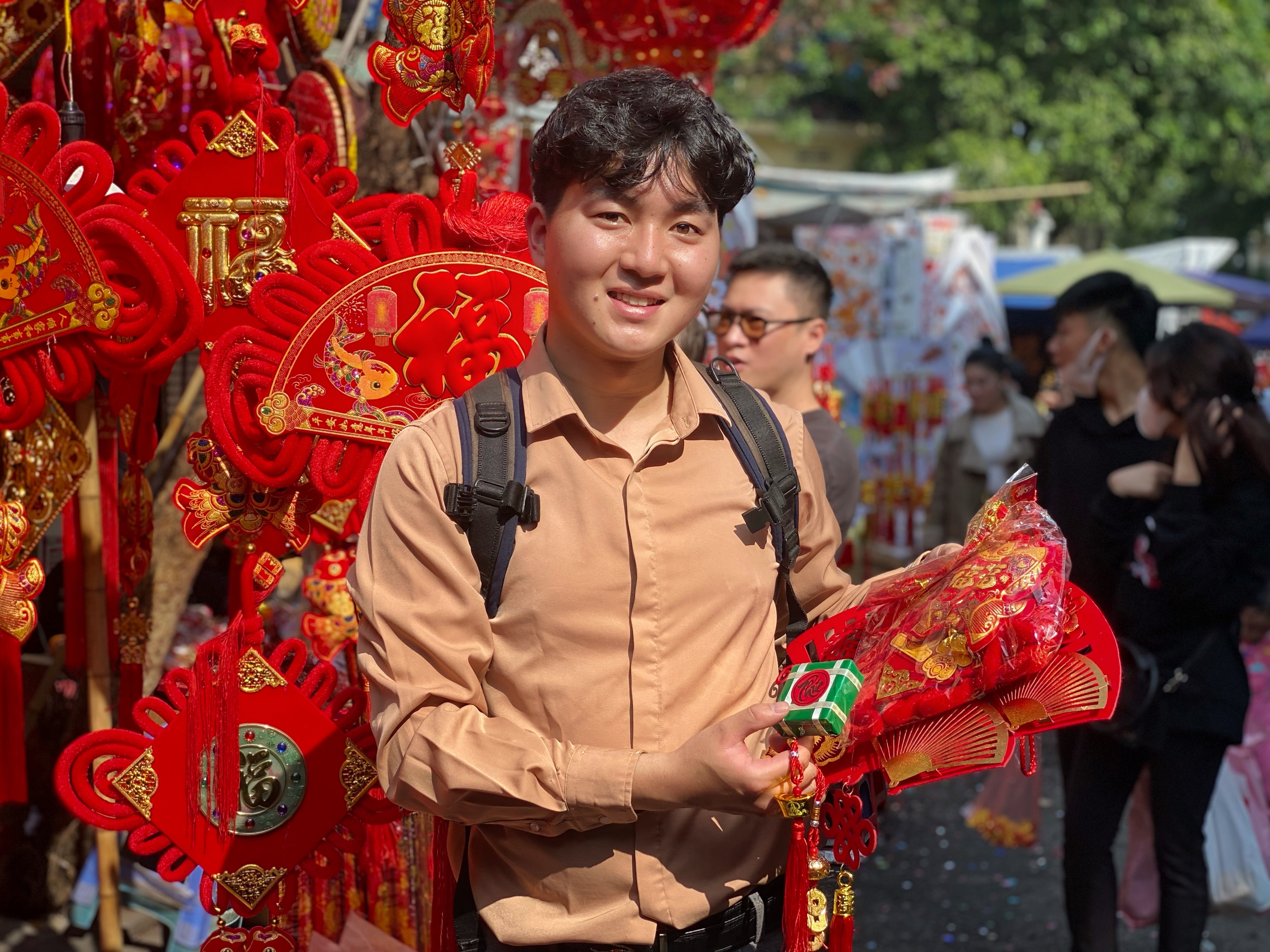 Lan thu 7 don Tet Viet cua nam sinh nguoi Nhat ten Khoe Manh hinh anh