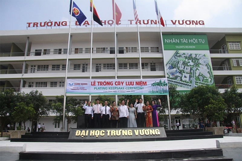 Dai hoc Trung Vuong vi pham hang loat quy dinh dao tao hinh anh