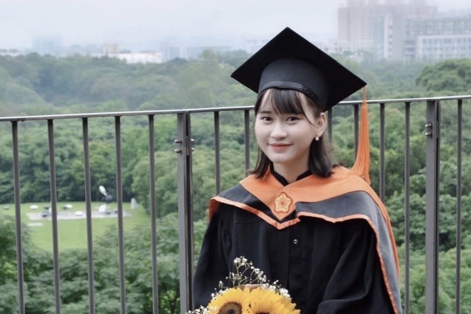 Tu 3 diem mon Sinh den nghien cuu sinh tien si nganh Ung thu hinh anh