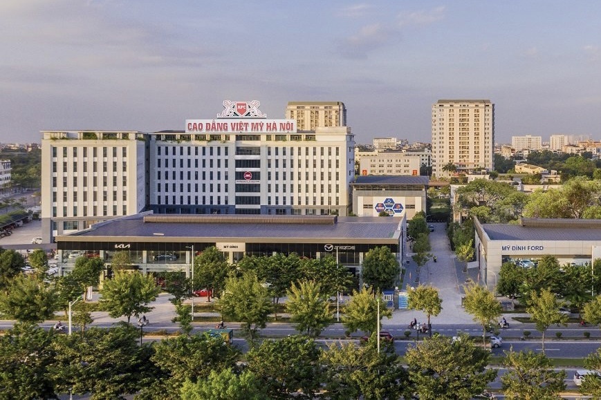 Mot truong cao dang bi phat 112,5 trieu dong hinh anh