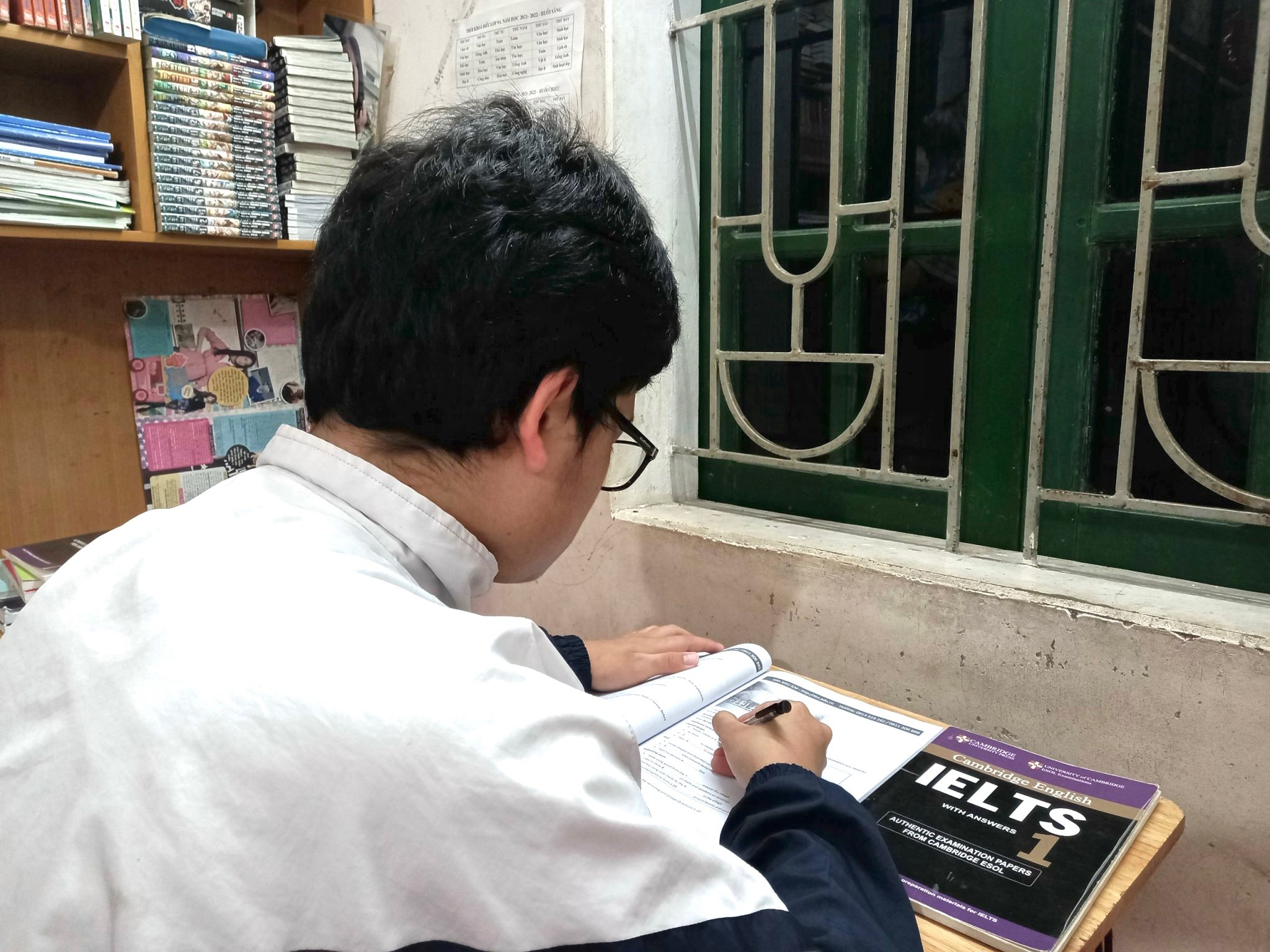 Phat met vi doc bai khoe IELTS cao ma khong can hoc nhieu hinh anh