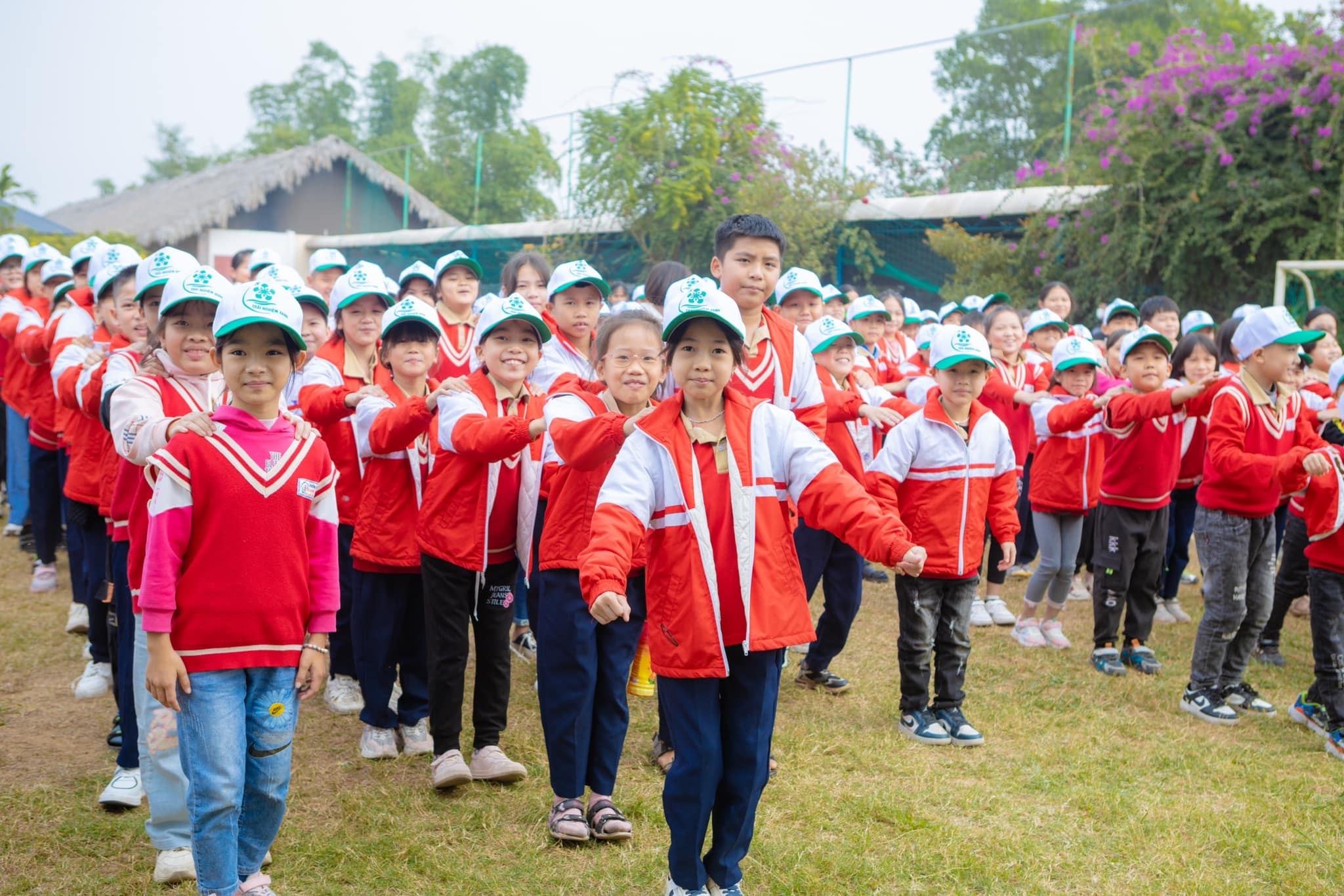 Chan chinh viec to chuc trai nghiem cho hoc sinh khi gay du luan xau hinh anh