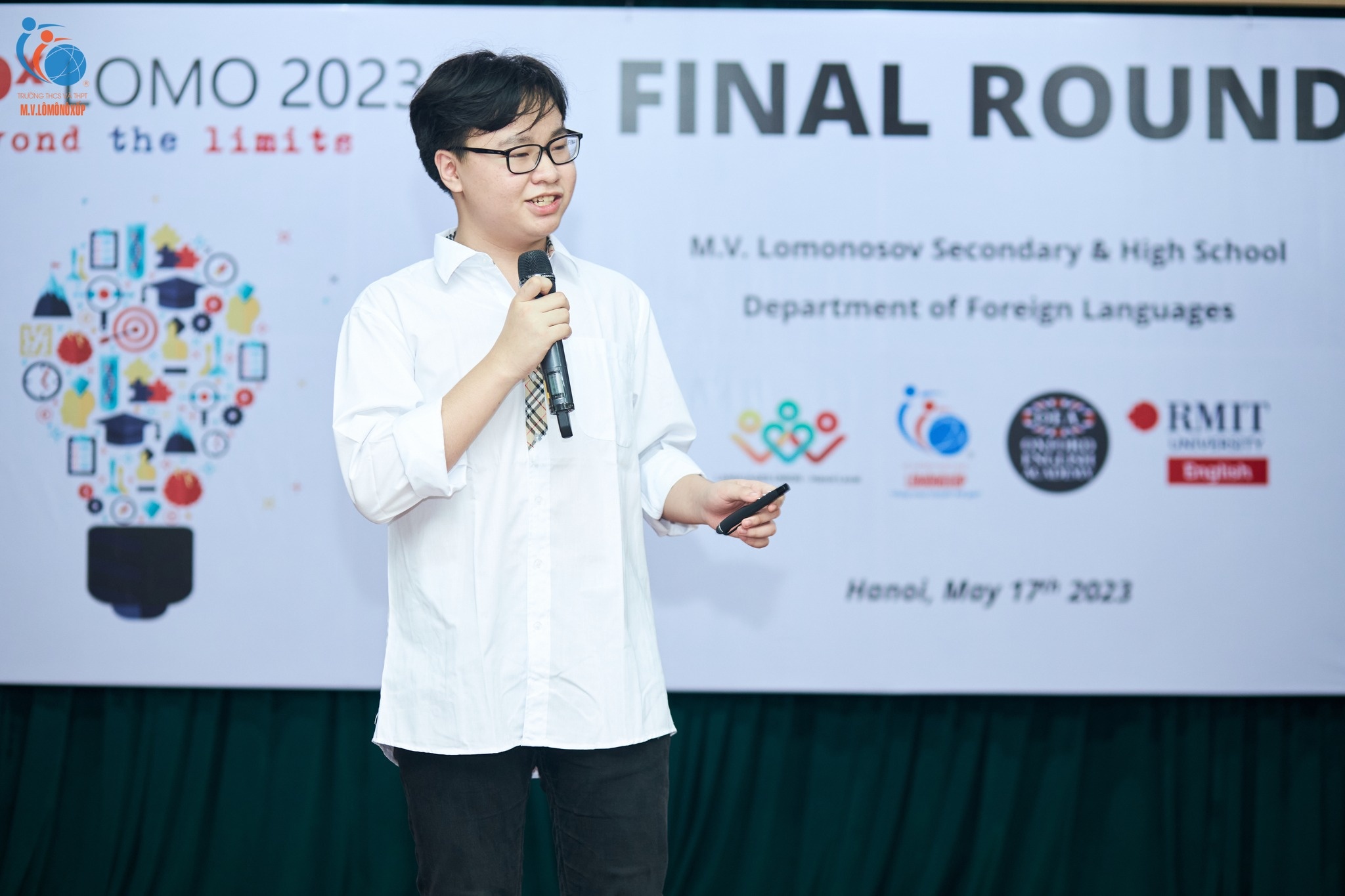 hoc phi truong tu anh 6