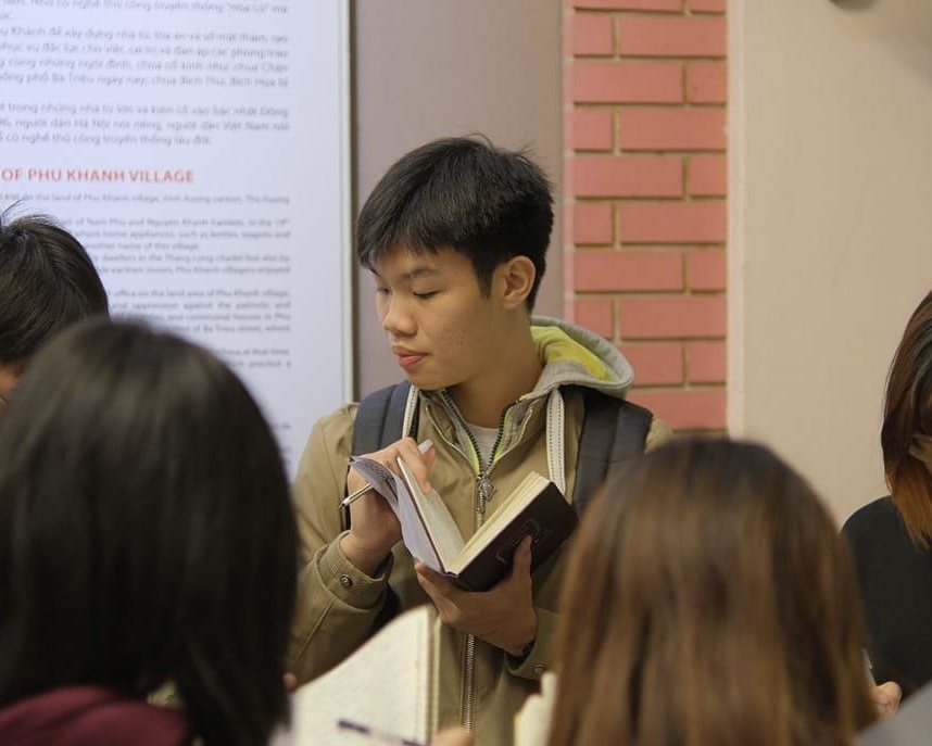 sinh viên làm thêm ảnh 3 sinh vien lam them anh 3