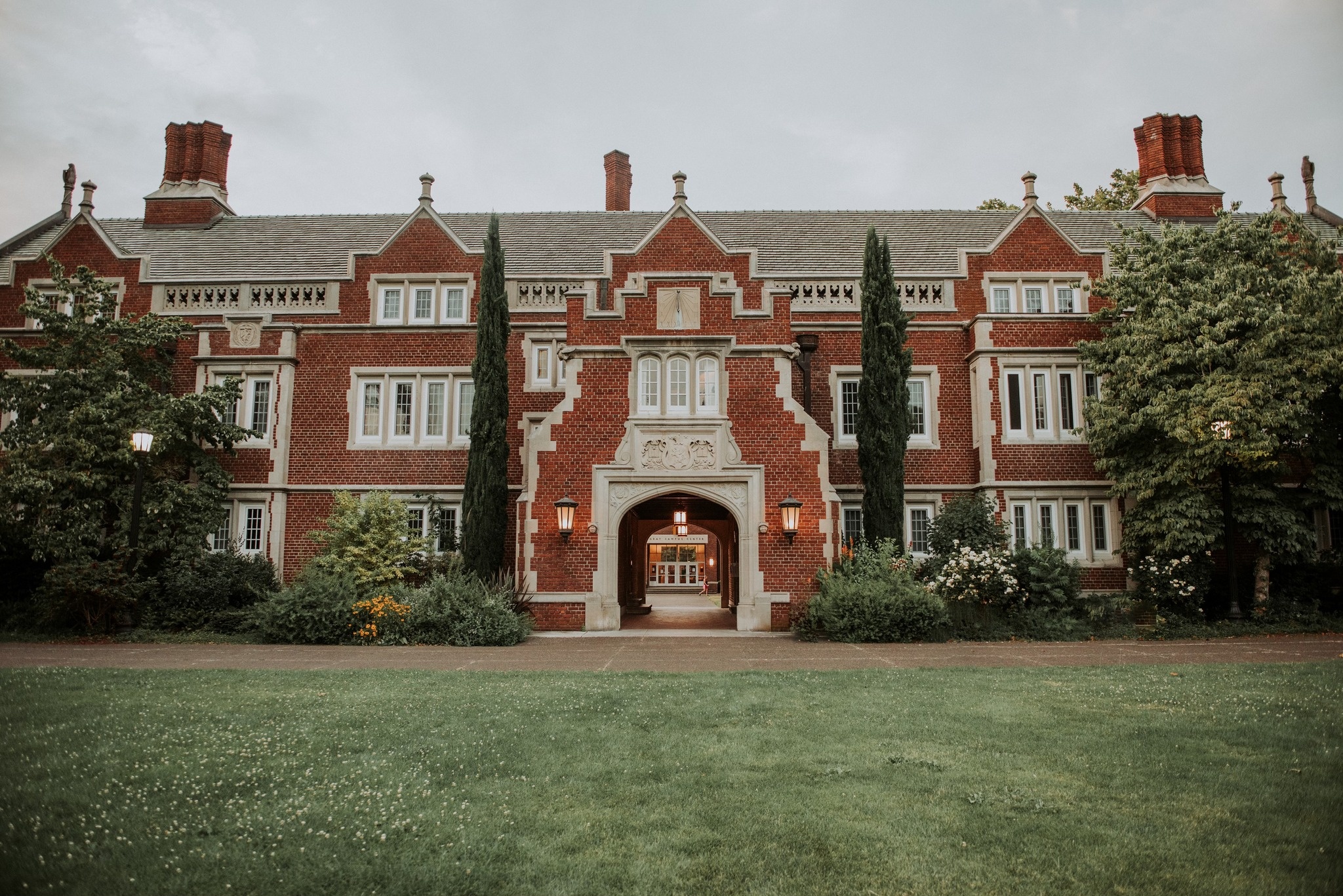 dai hoc doc dao anh 6