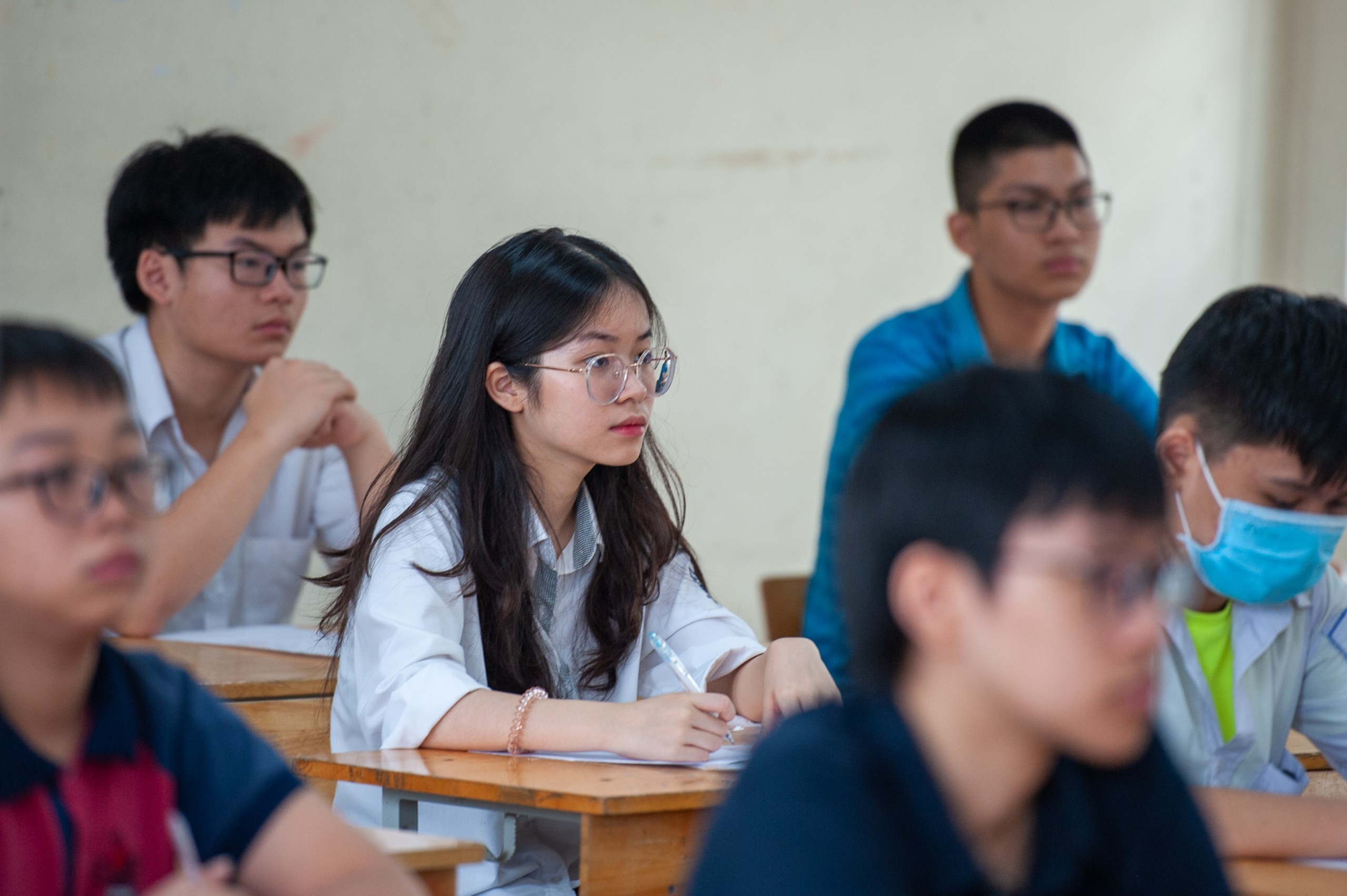 De thi va goi y dap an 24 ma de mon Tieng Anh vao lop 10 tai Ha Noi hinh anh