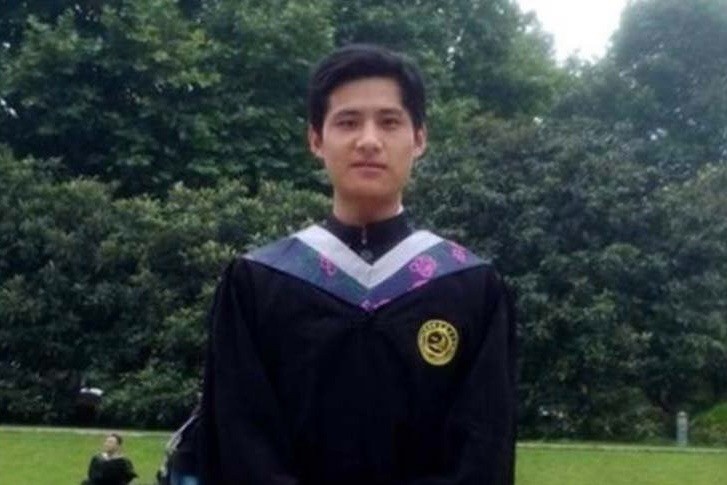 Nghich ly tien si Stanford ve nuoc lam cong chuc cap huyen hinh anh