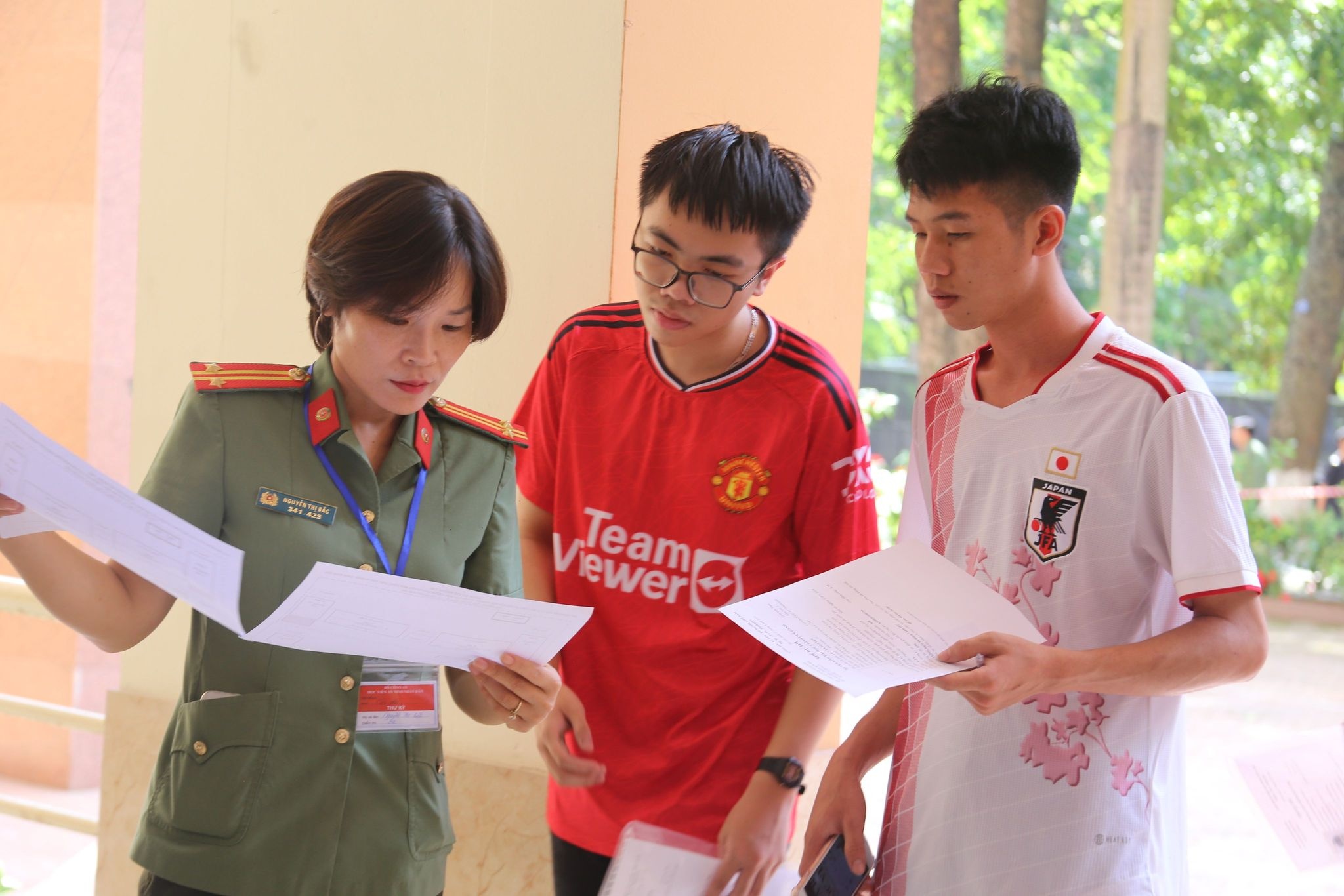 Bo Cong an cong bo de tham khao thi danh gia 2025 hinh anh