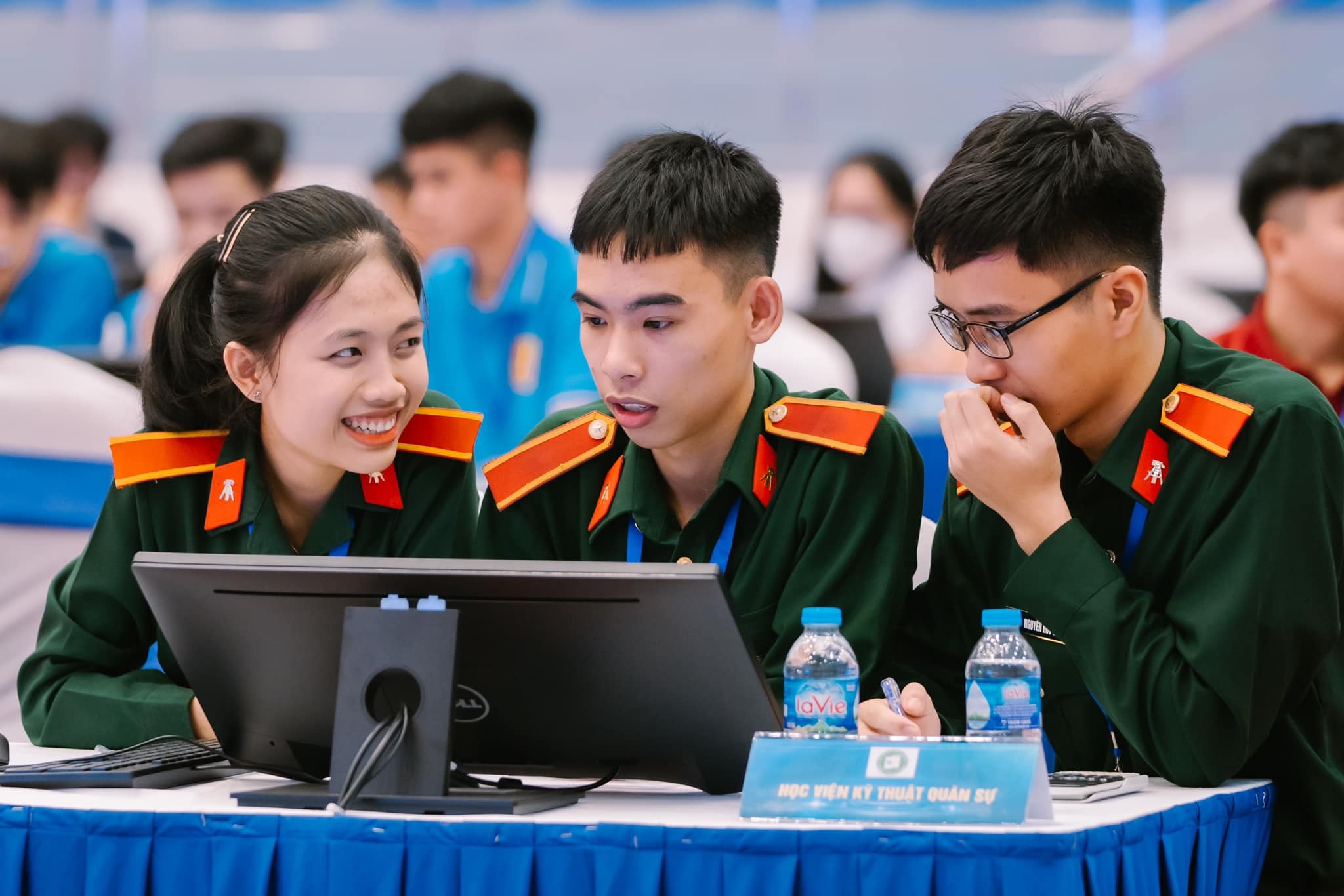 Diem chuan hoc ba, danh gia nang luc cua 5 truong quan doi hinh anh